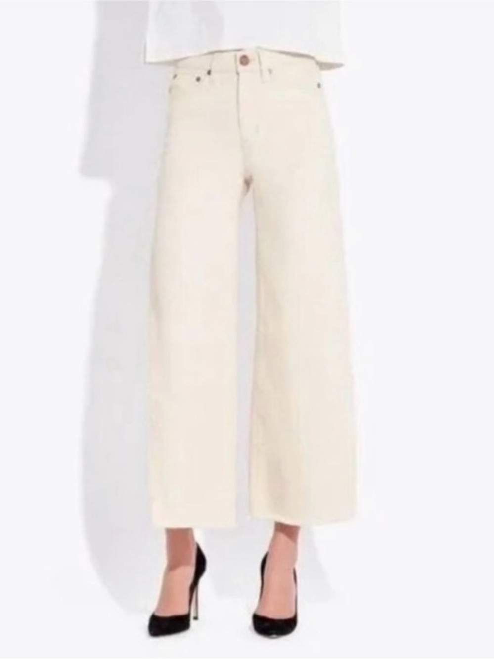All Year Round’s The Must Jeans in Driftwood.